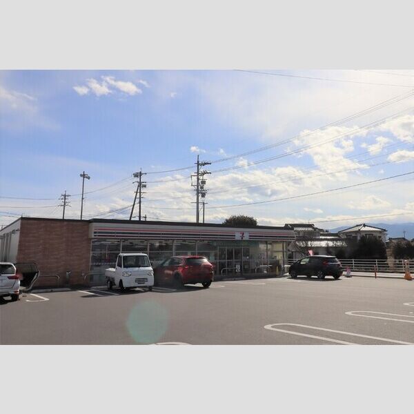 現地周辺 (セブンイレブン安曇野豊科高家店)