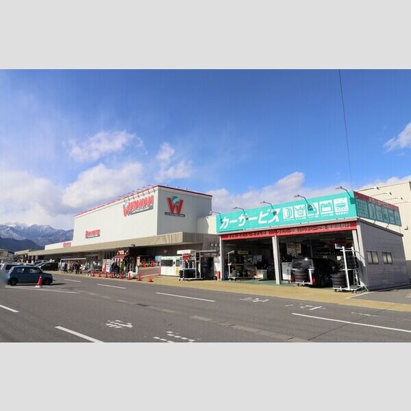 現地周辺 (綿半スーパーセンター豊科店)