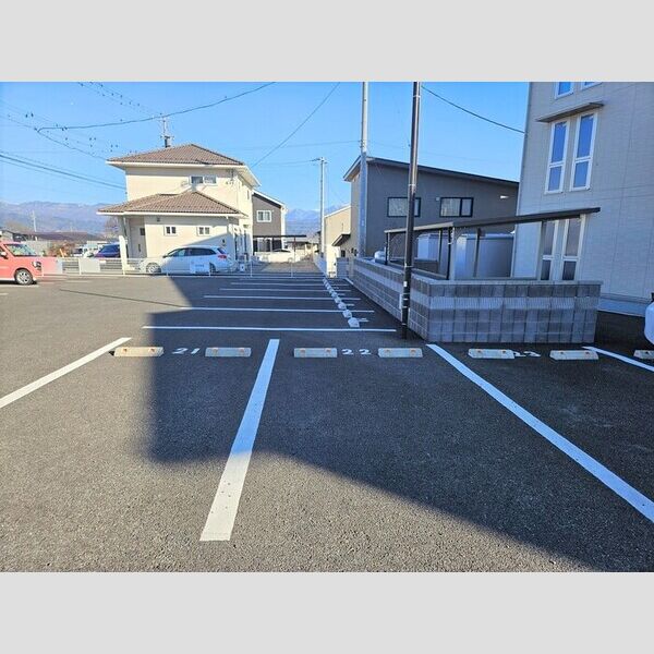 駐車場 (駐車場)