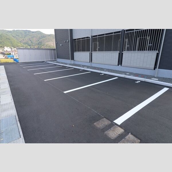 駐車場 (駐車場)