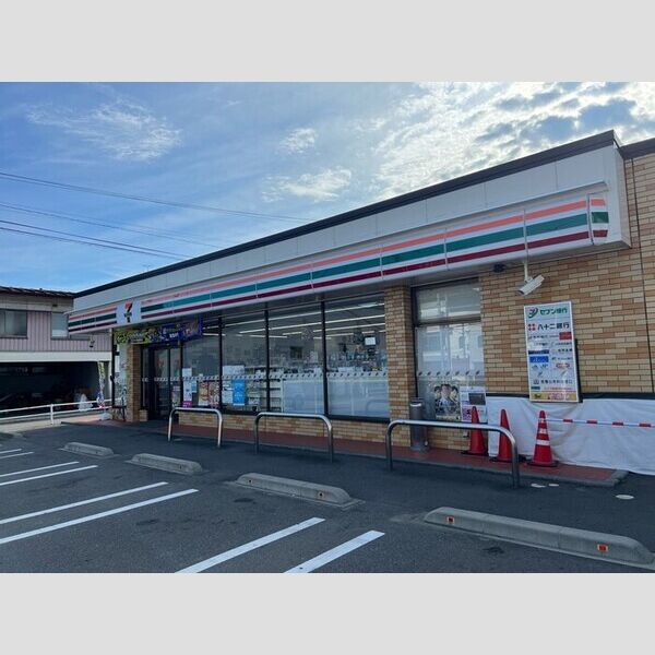 現地周辺 (セブンイレブン大町九日町店)