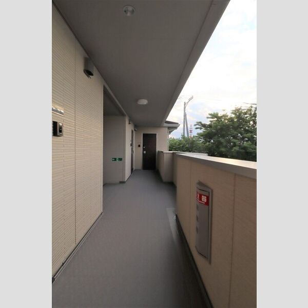 現地周辺 (ロビー)