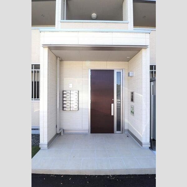 エントランス (エントランス)