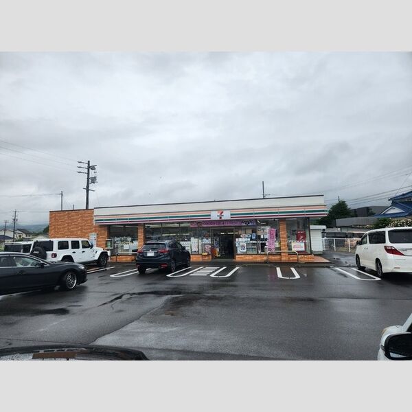 現地周辺 (セブンイレブン塩尻広丘吉田店)