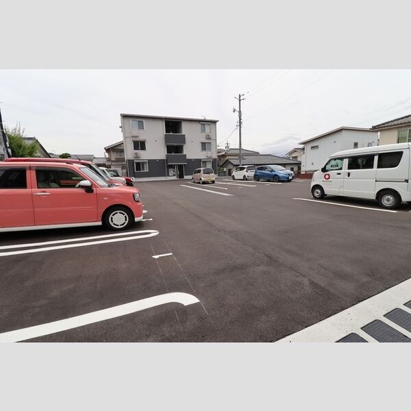 駐車場 (駐車場)