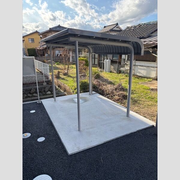 現地周辺 (駐輪場)