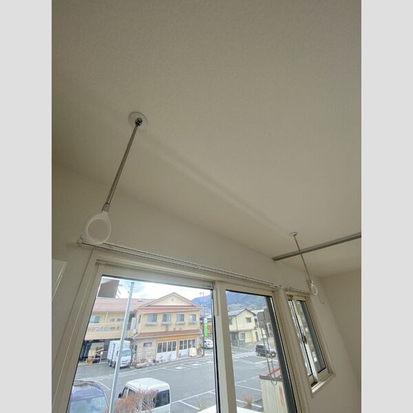 その他 (室内物干し)