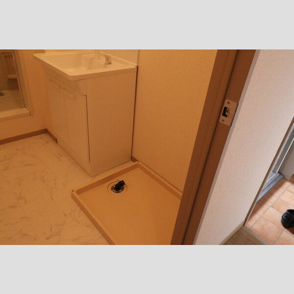 その他 (洗濯機置き場)