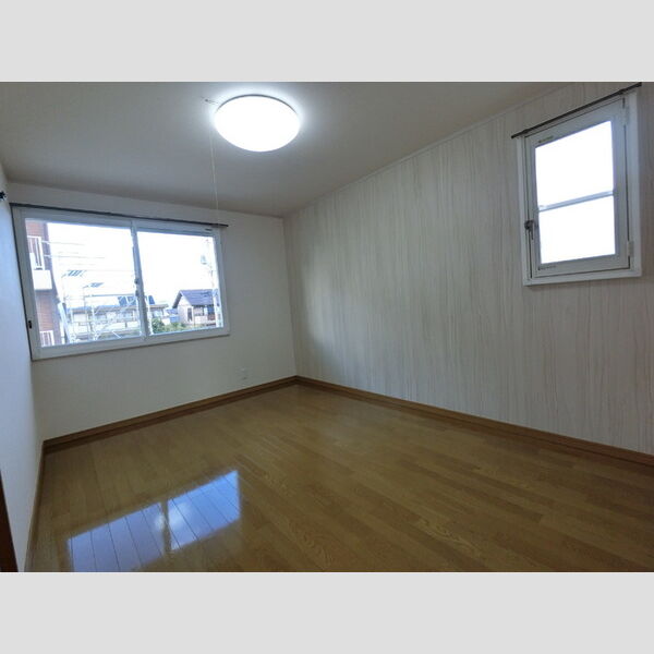 その他 (北東洋室　6帖)