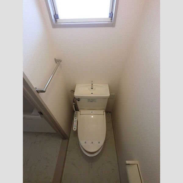 トイレ (温水洗浄暖房便座)