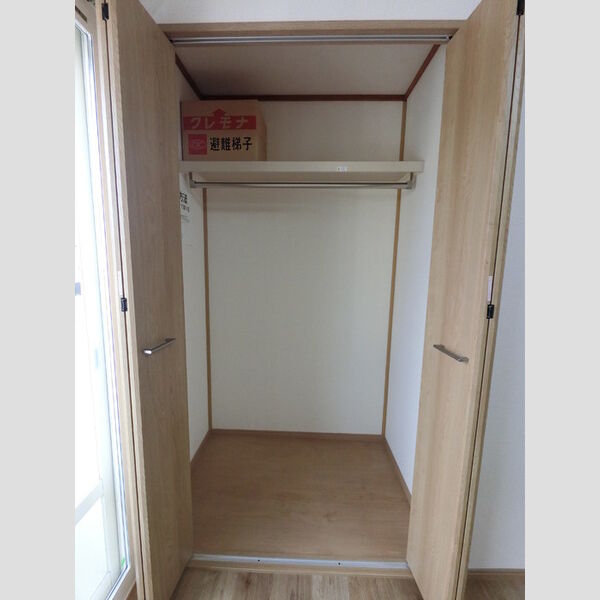 収納 (クローゼット)