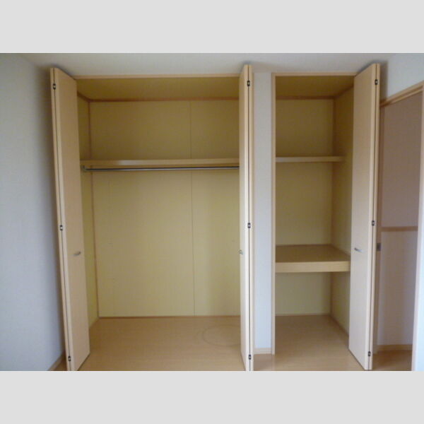 収納 (2F北室収納)