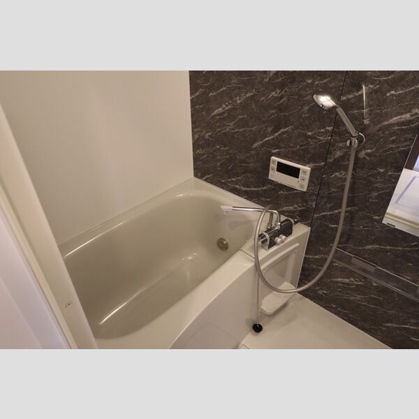 バス (浴室)