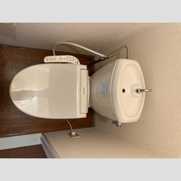 トイレ (温水洗浄便座)