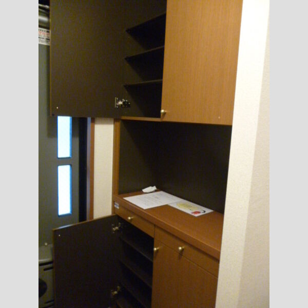 玄関 (シューズボックス)