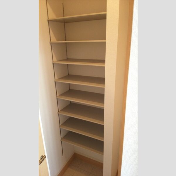 玄関 (シューズクローク)