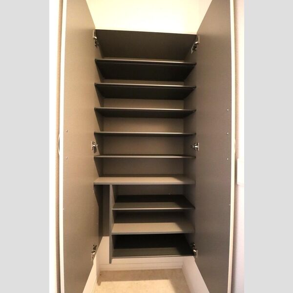 玄関 (シューズボックス)