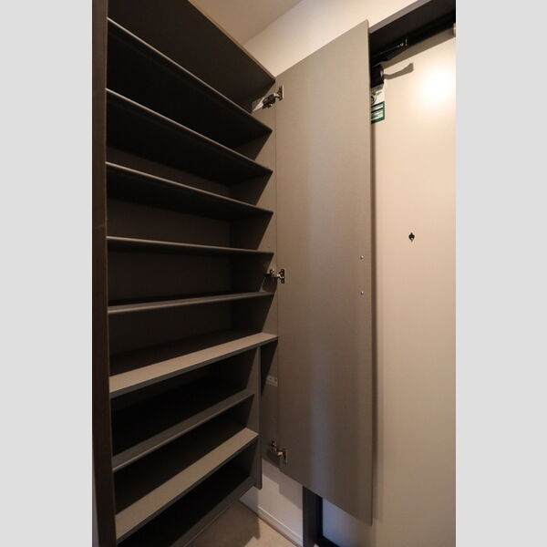 玄関 (シューズボックス)