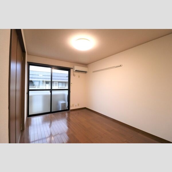 居室・リビング (洋室(南西側))