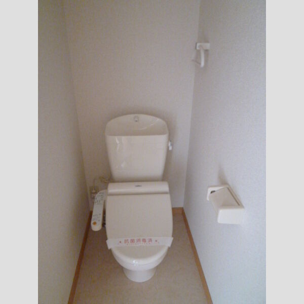 トイレ (温水洗浄暖房便座)