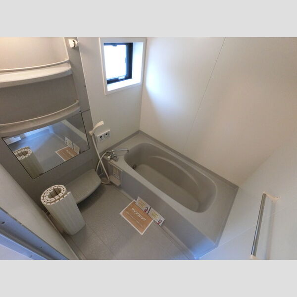 バス (追い焚き給湯付1坪風呂)