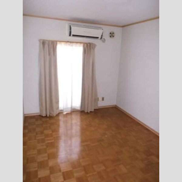 居室・リビング (B4 洋室)