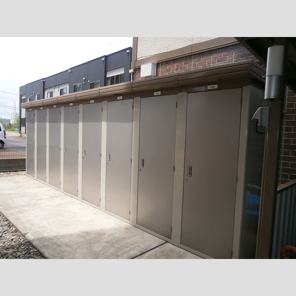 現地周辺 (物置)