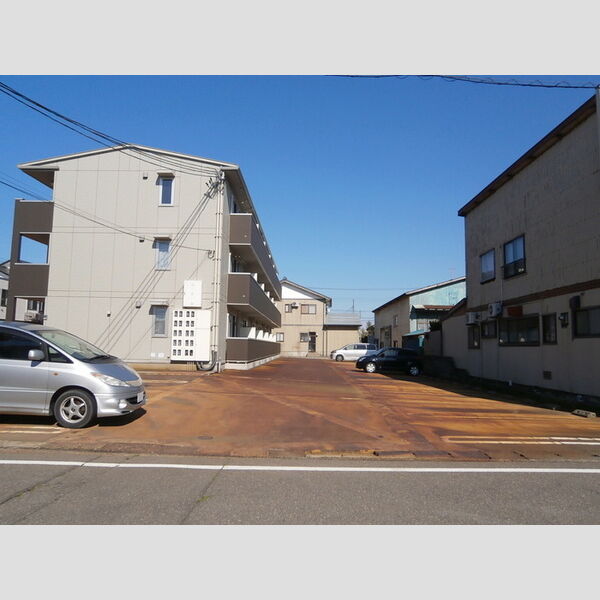 駐車場 (駐車場)
