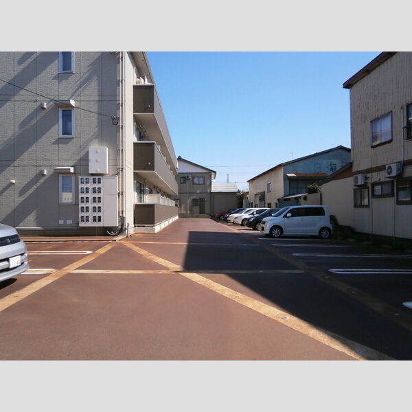 駐車場 (駐車場)