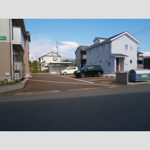 駐車場 (駐車場)