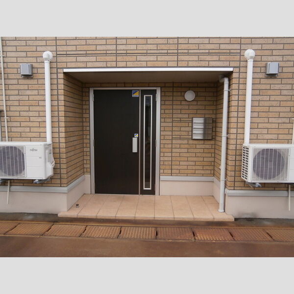 エントランス (エントランス)