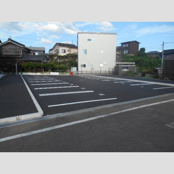 駐車場 (駐車場)