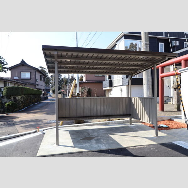 駐車場 (駐輪場)