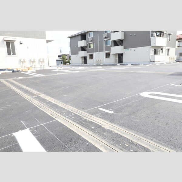 駐車場 (駐車場)