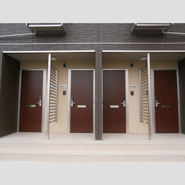 エントランス (エントランス)