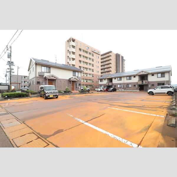 駐車場 (駐車場)