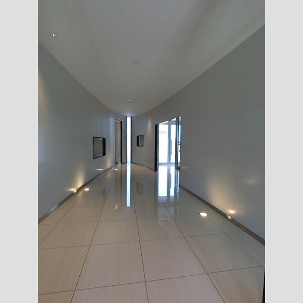 現地周辺 (ロビー)