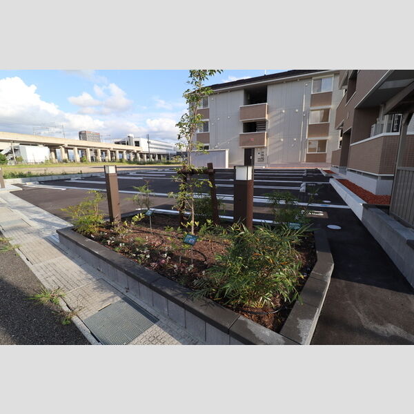 駐車場 (駐車場)