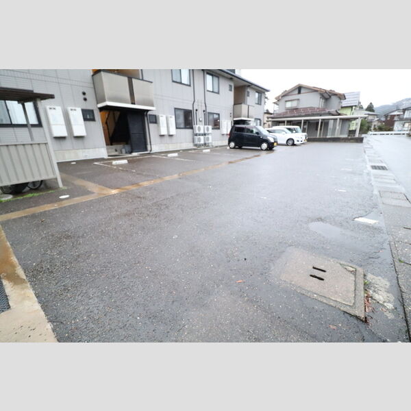 駐車場 (駐車場)