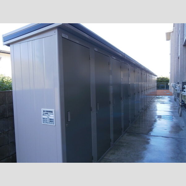 現地周辺 (物置)