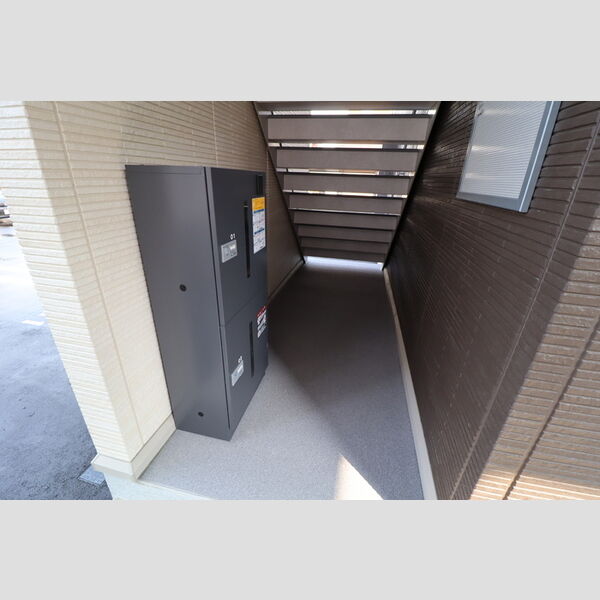 現地周辺 (宅配ボックス)