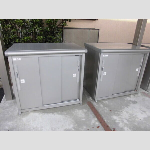 現地周辺 (物置)