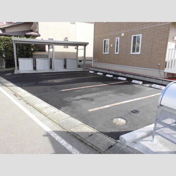 駐車場 (駐車場)