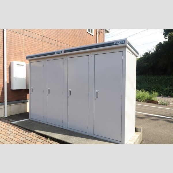 現地周辺 (物置)