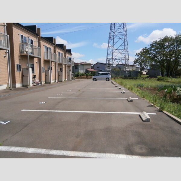 駐車場 (B　駐車場)