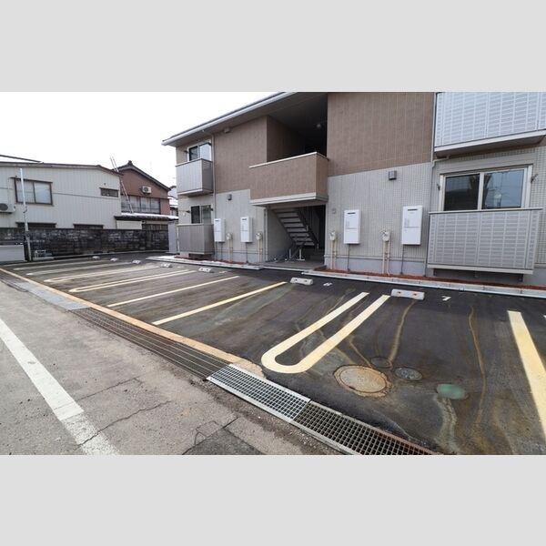 駐車場 (駐車場)