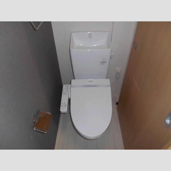 トイレ (温水洗浄暖房便座)