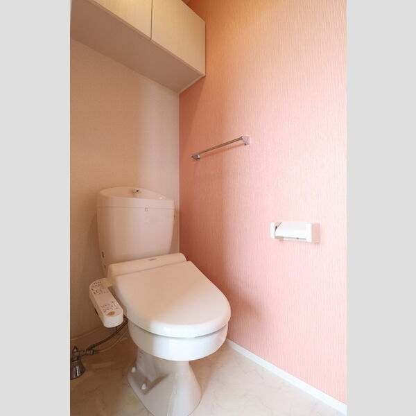 トイレ (温水洗浄暖房便座)