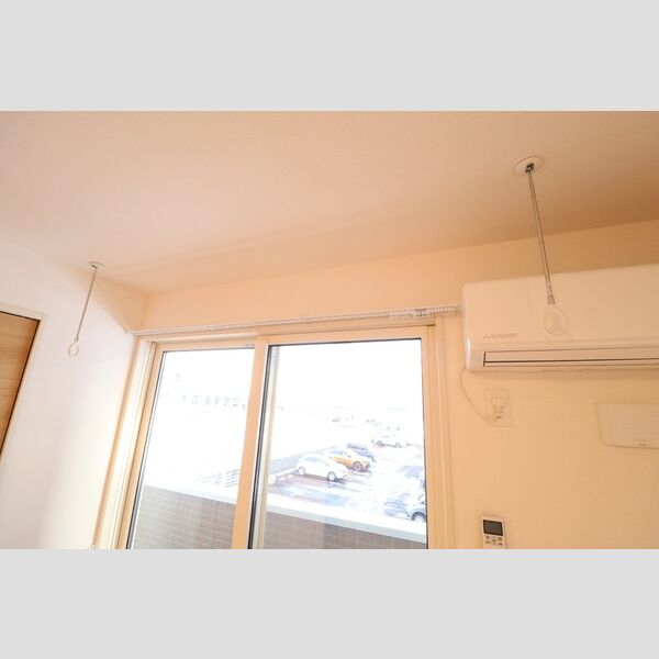 その他 (室内物干し)