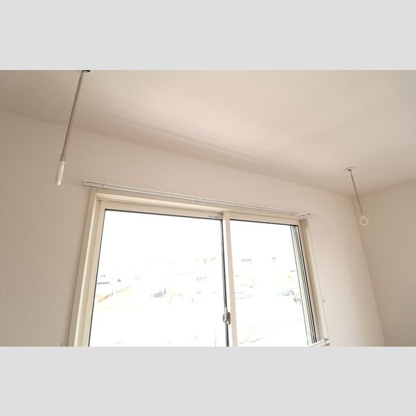 その他 (室内物干し)